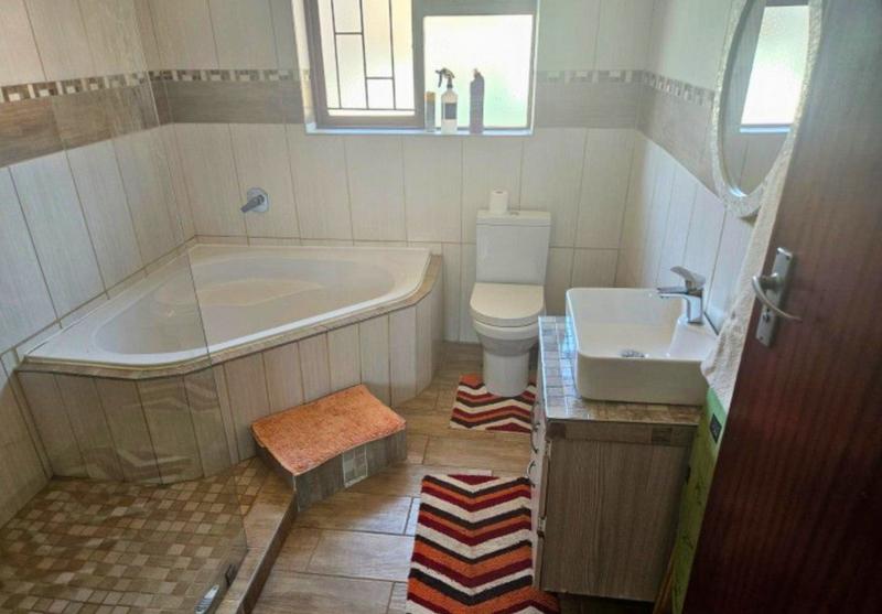 3 Bedroom Property for Sale in Heiderand Western Cape